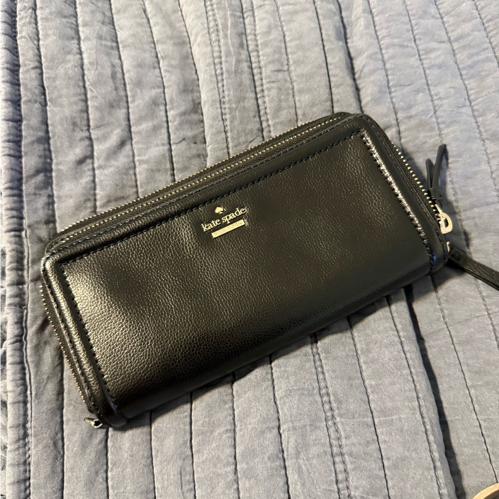 Kate Spade Black Zip Wallet
